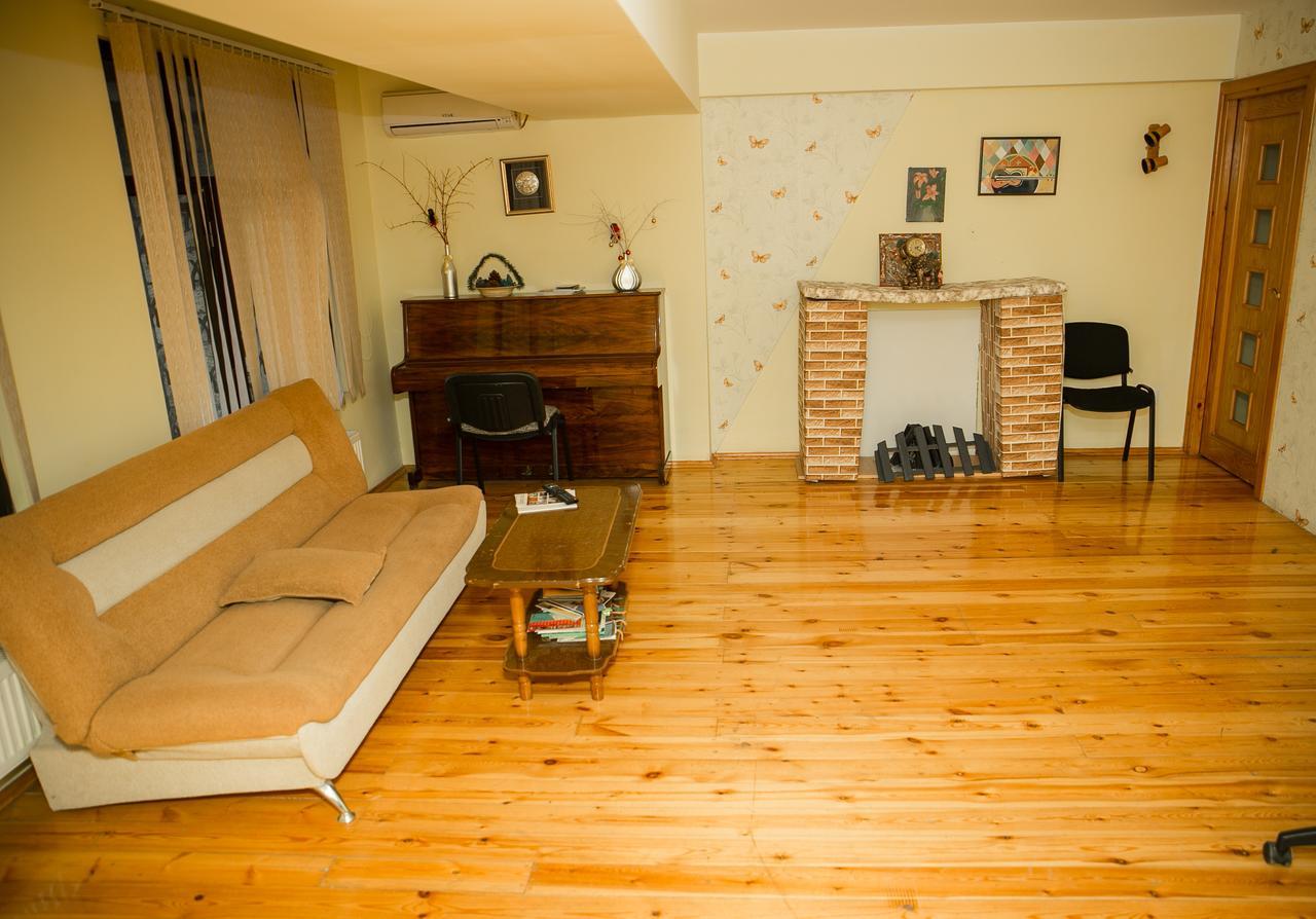 Highland Park Hostel Baku Bagian luar foto
