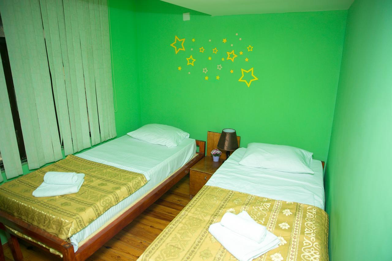 Highland Park Hostel Baku Bagian luar foto