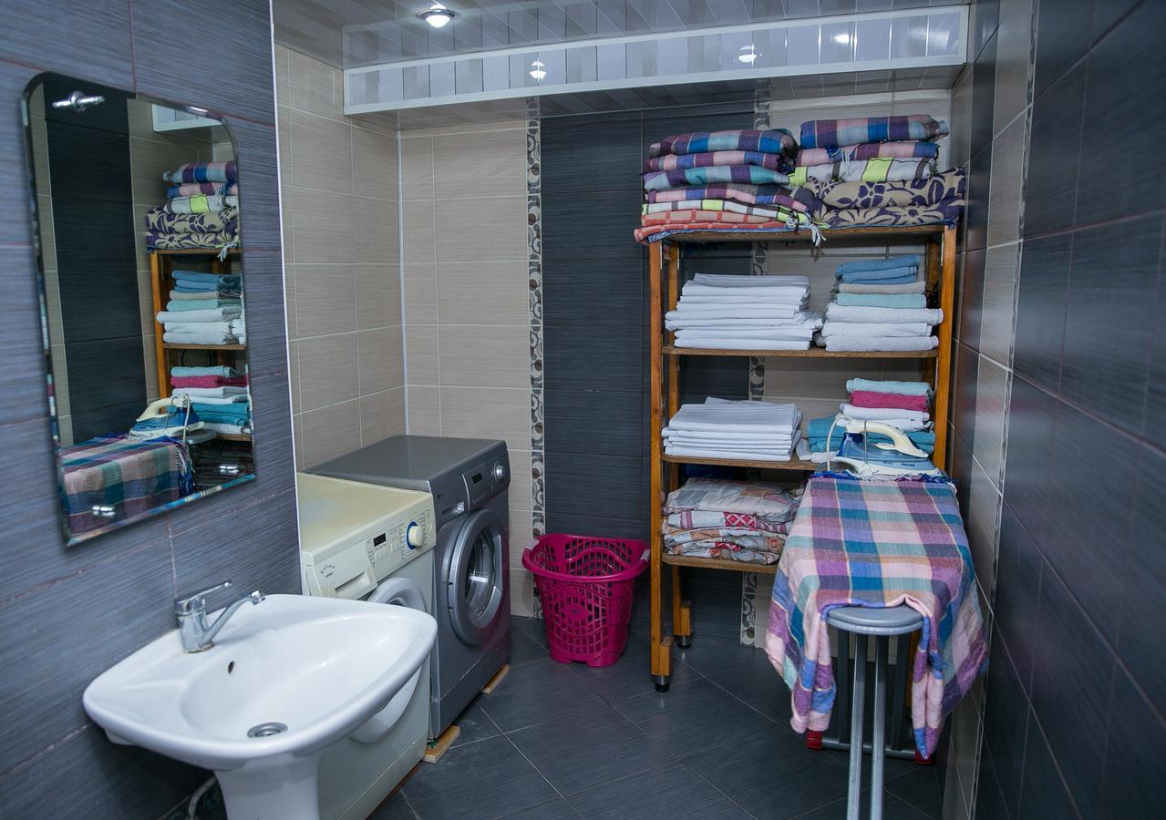 Highland Park Hostel Baku Bagian luar foto