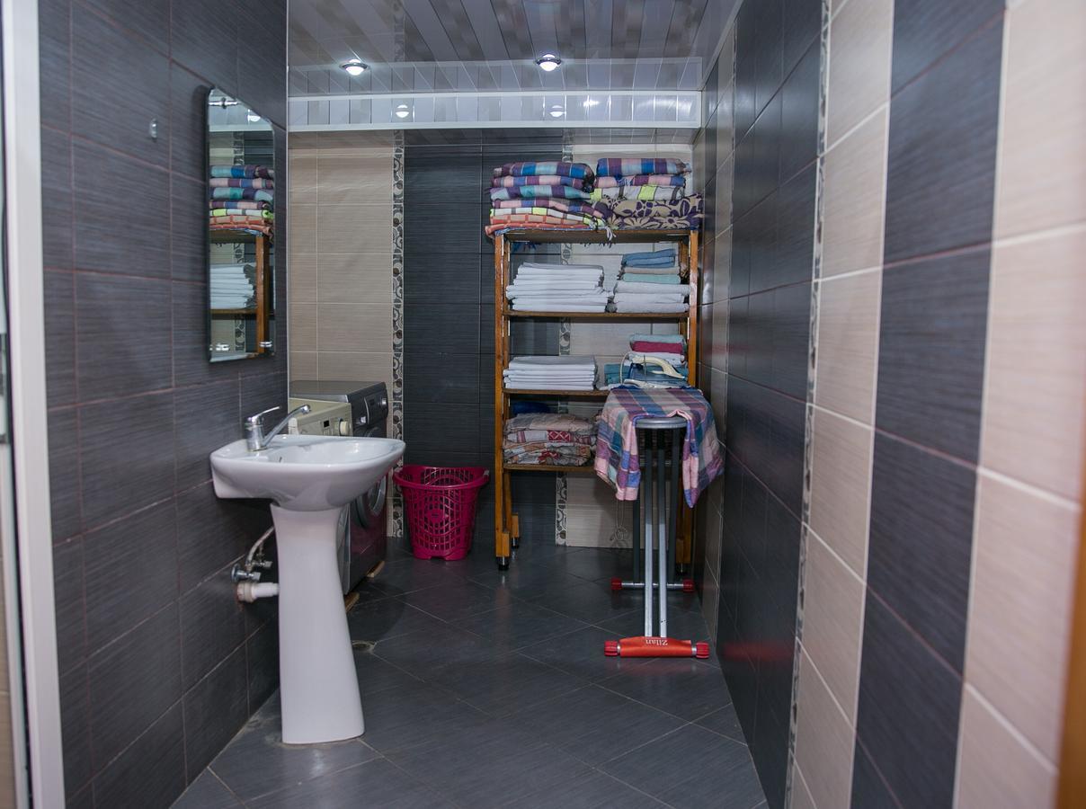 Highland Park Hostel Baku Bagian luar foto